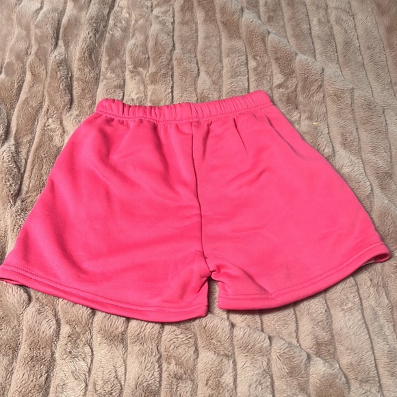 WOMENS BASKETBALL SHORTS - Picture 2 of 2